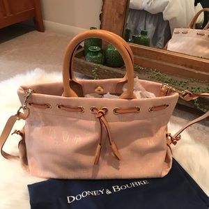 Authentic Dooney & Bourke Pastel Pink Purse 👛